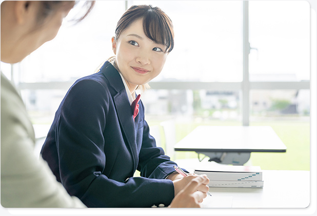 学習に取り組む高校生