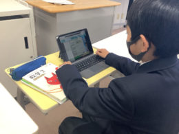 数学の学習を「すらら」で行う生徒